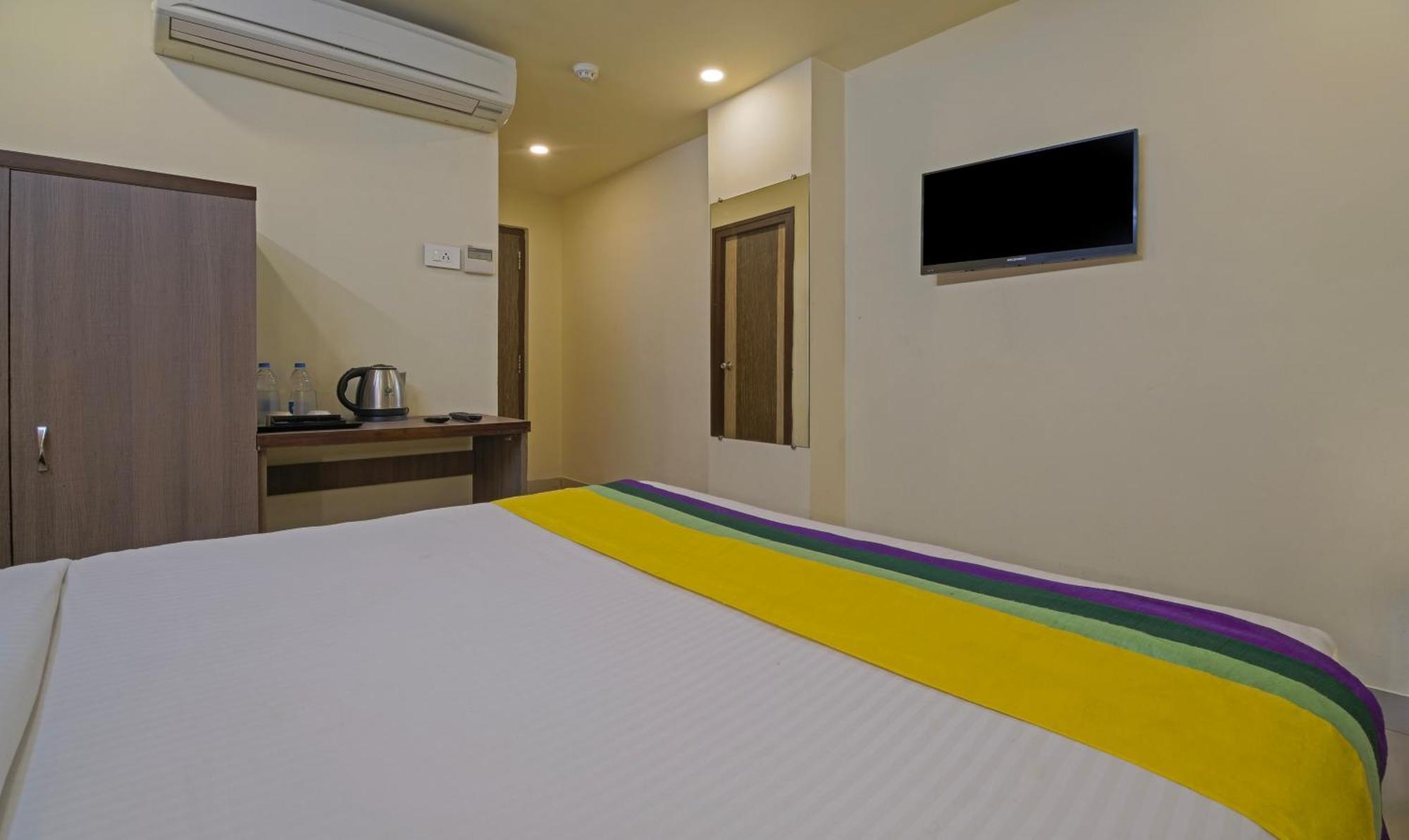 Itsy Hotels N Square Vijayawāda Extérieur photo