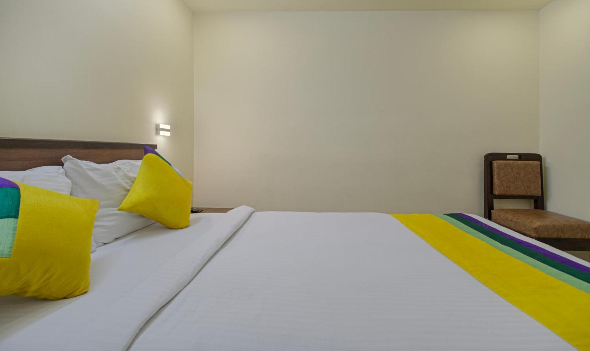 Itsy Hotels N Square Vijayawāda Extérieur photo