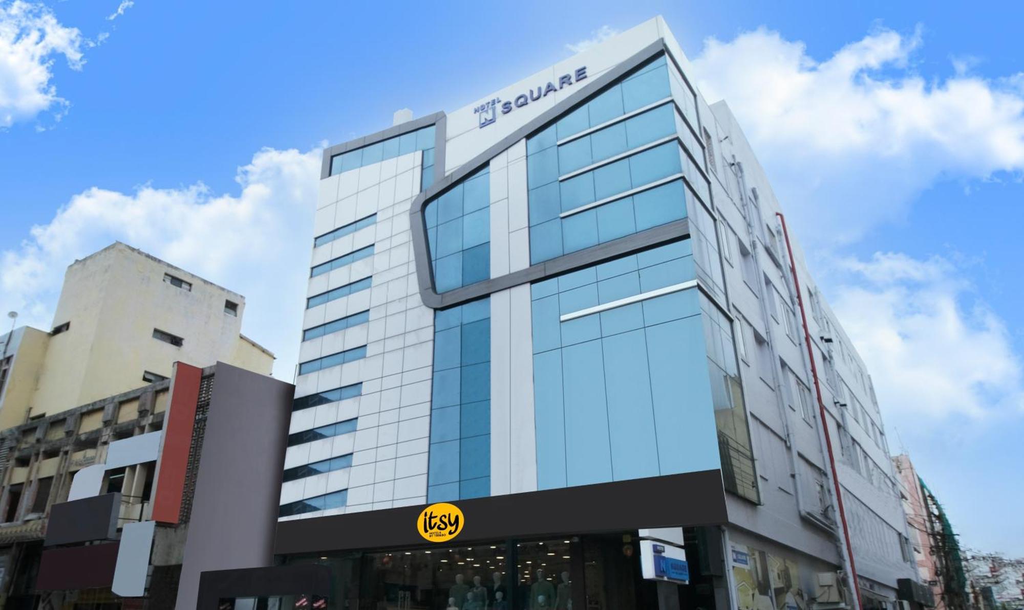 Itsy Hotels N Square Vijayawāda Extérieur photo